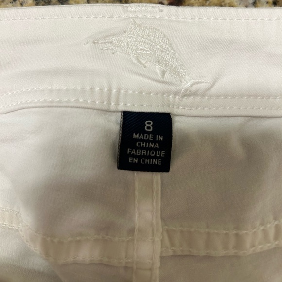 Tommy Bahama White Bermuda Shorts Versatile Summer Essential - Picture 4 of 5